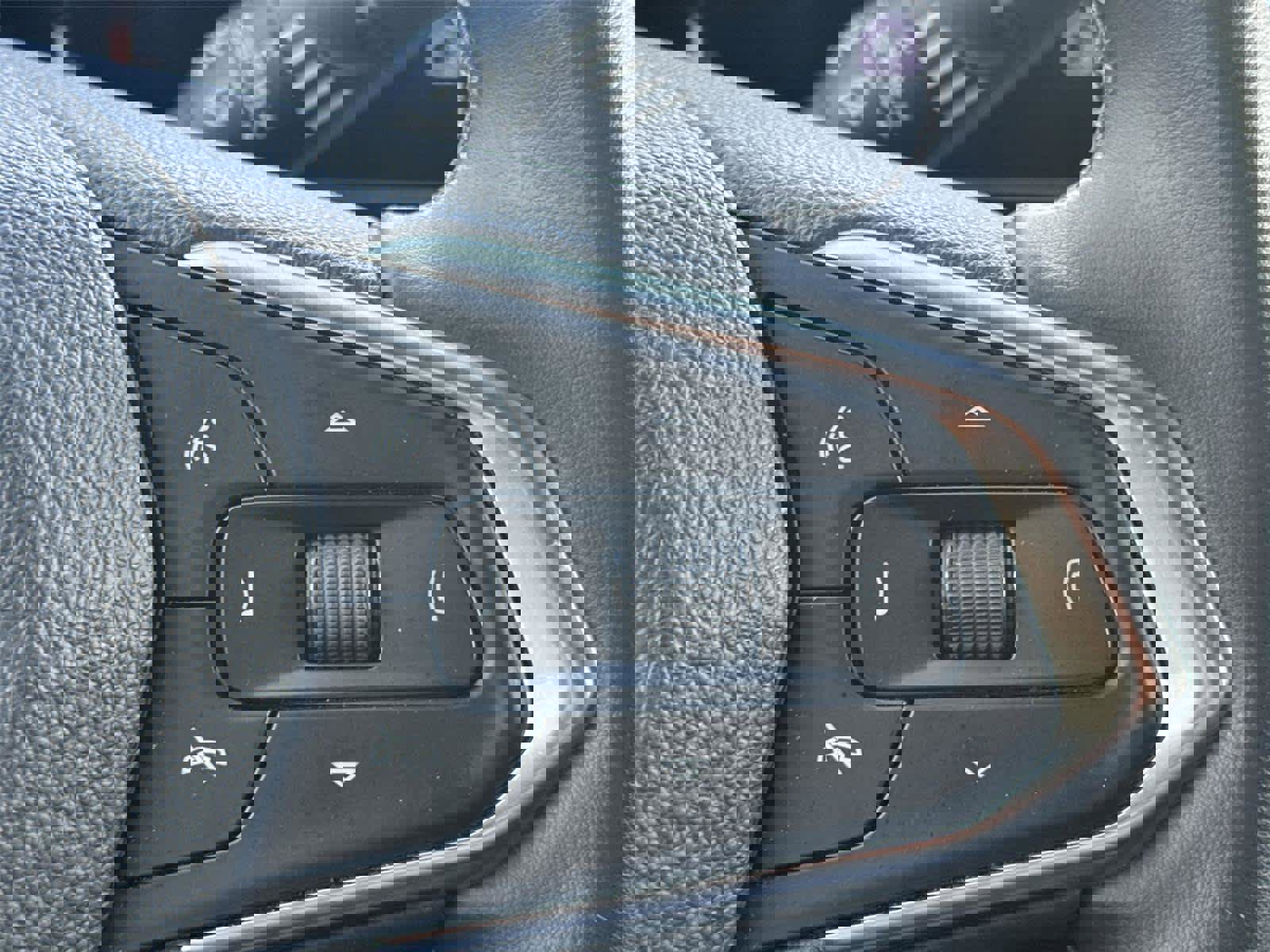 Certified 2024 Chevrolet Trax LT w/ Driver Confidence Package image 26