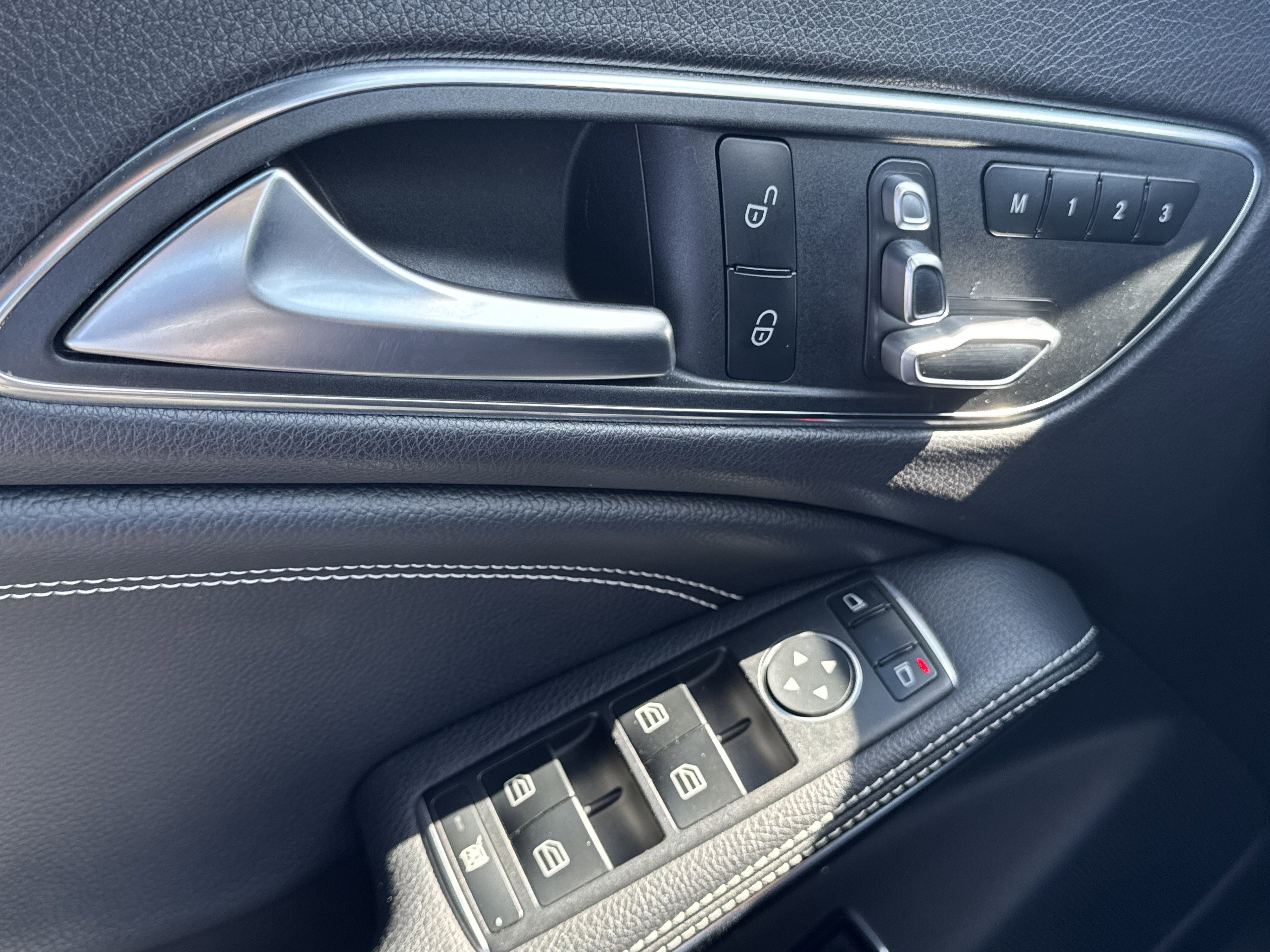 Used 2019 Mercedes-Benz CLA 250 image 23