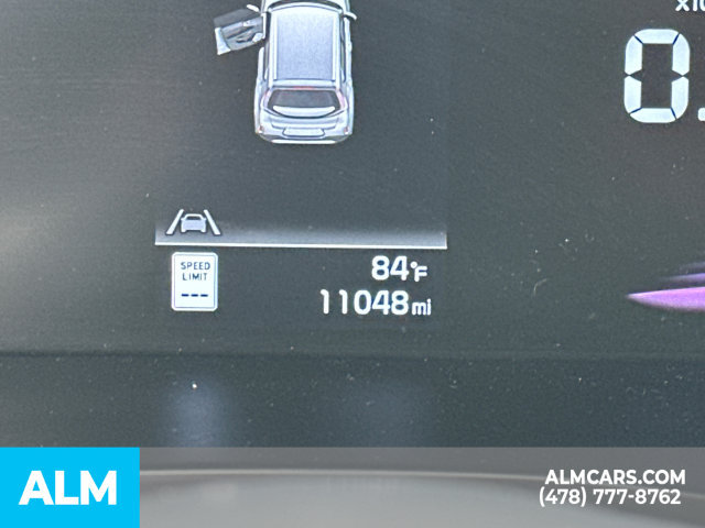 Used 2025 Kia Soul LX w/ LX Technology Package FWD image 32