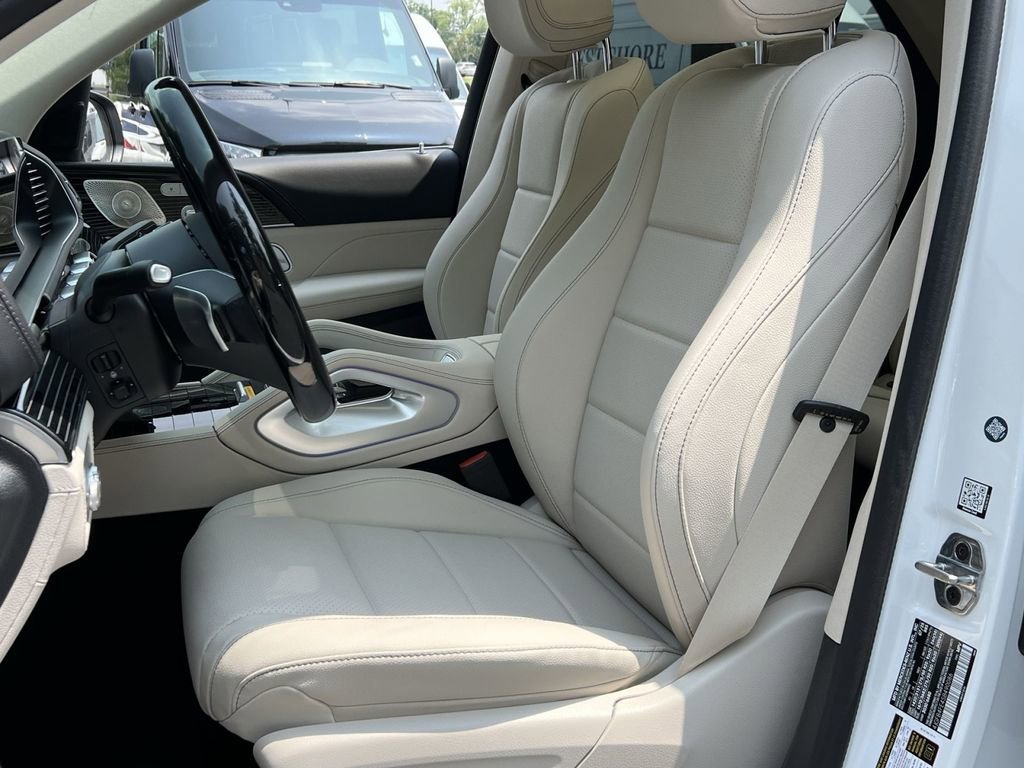 Used 2025 Mercedes-Benz GLE 350 4MATIC image 11
