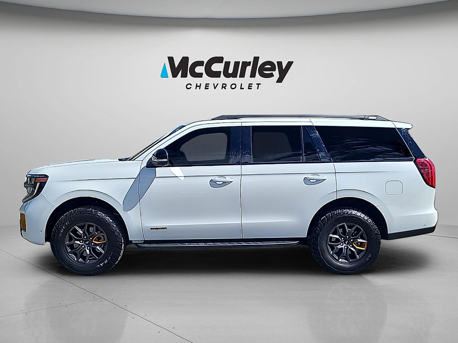 Used 2025 Ford Expedition Tremor AWD/4WD image 4