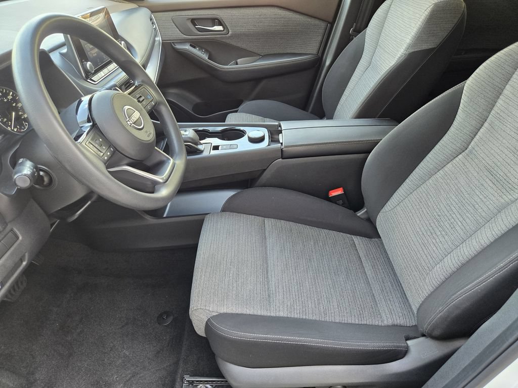Used 2023 Nissan Rogue SV AWD/4WD image 9