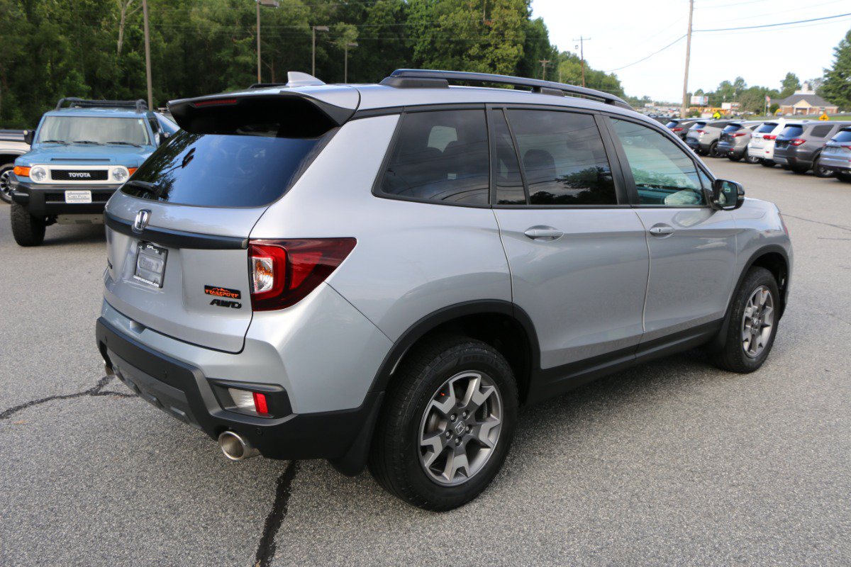 Used 2023 Honda Passport TrailSport image 8