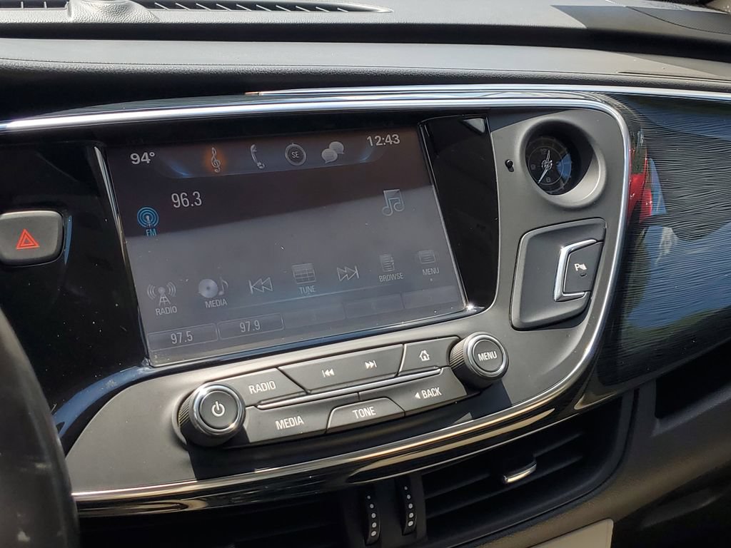 Used 2017 Buick Envision Essence FWD image 27