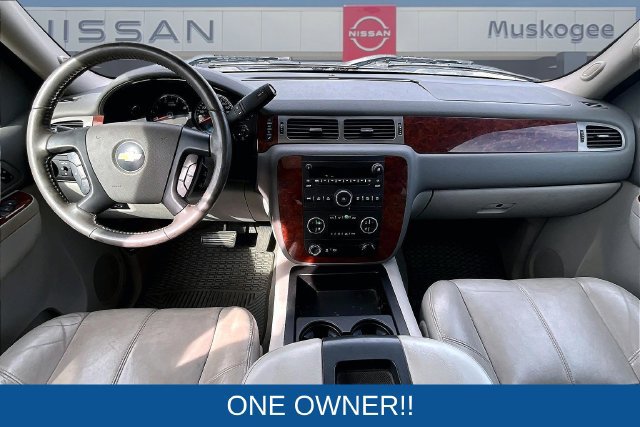Used 2011 Chevrolet Silverado 2500 LTZ w/ LTZ Plus Package AWD/4WD image 8