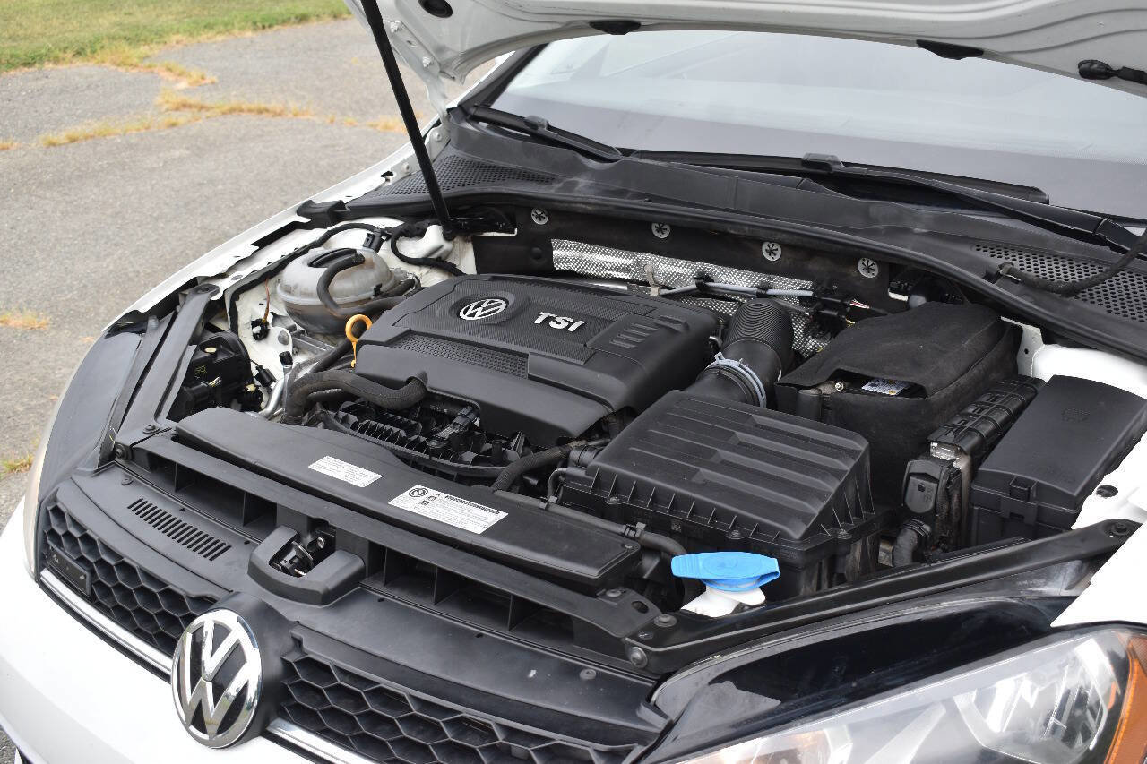 Used 2017 Volkswagen Golf Alltrack SE image 36