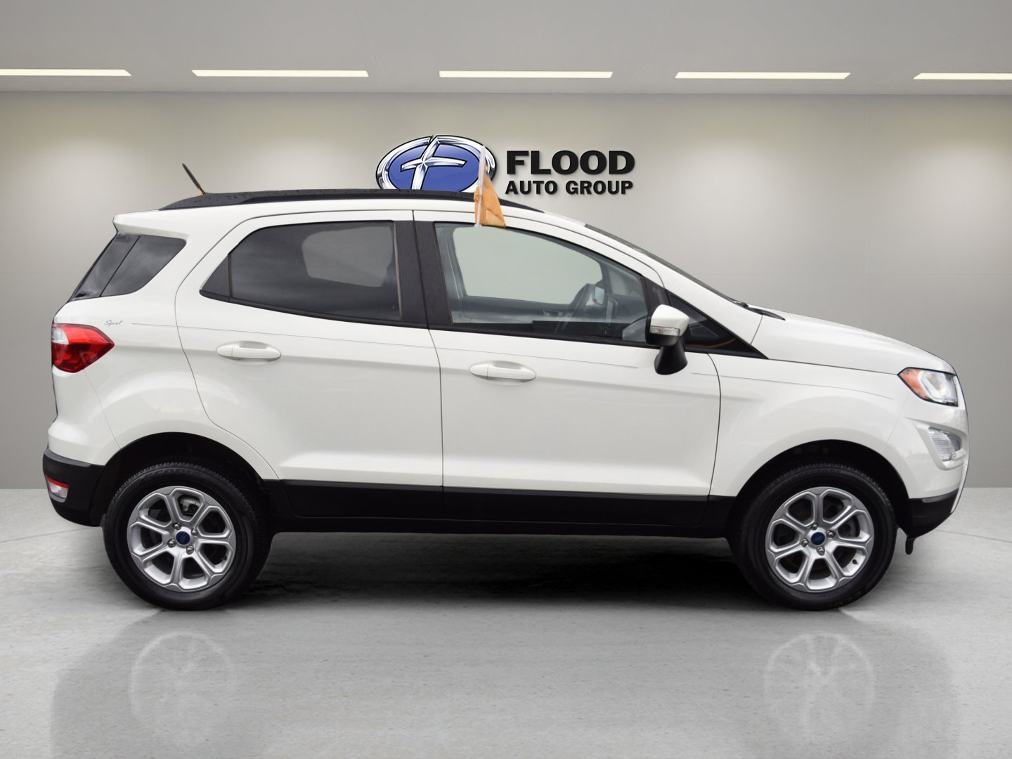 Used 2022 Ford EcoSport SE w/ SE Convenience Package image 3