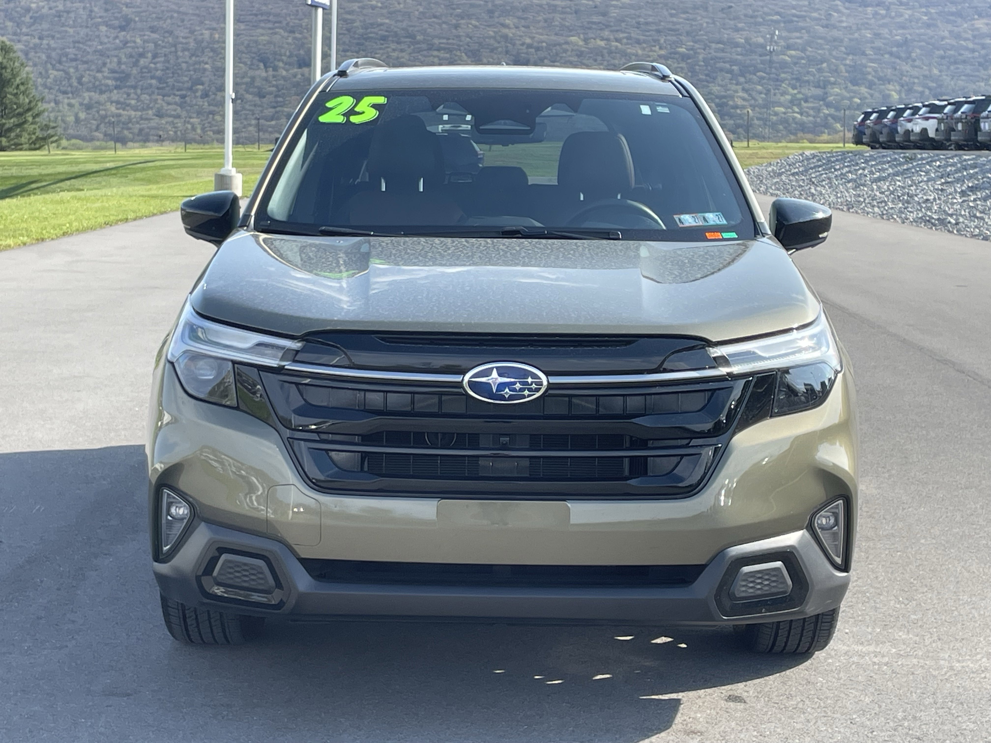 Certified 2025 Subaru Forester Touring AWD/4WD image 10