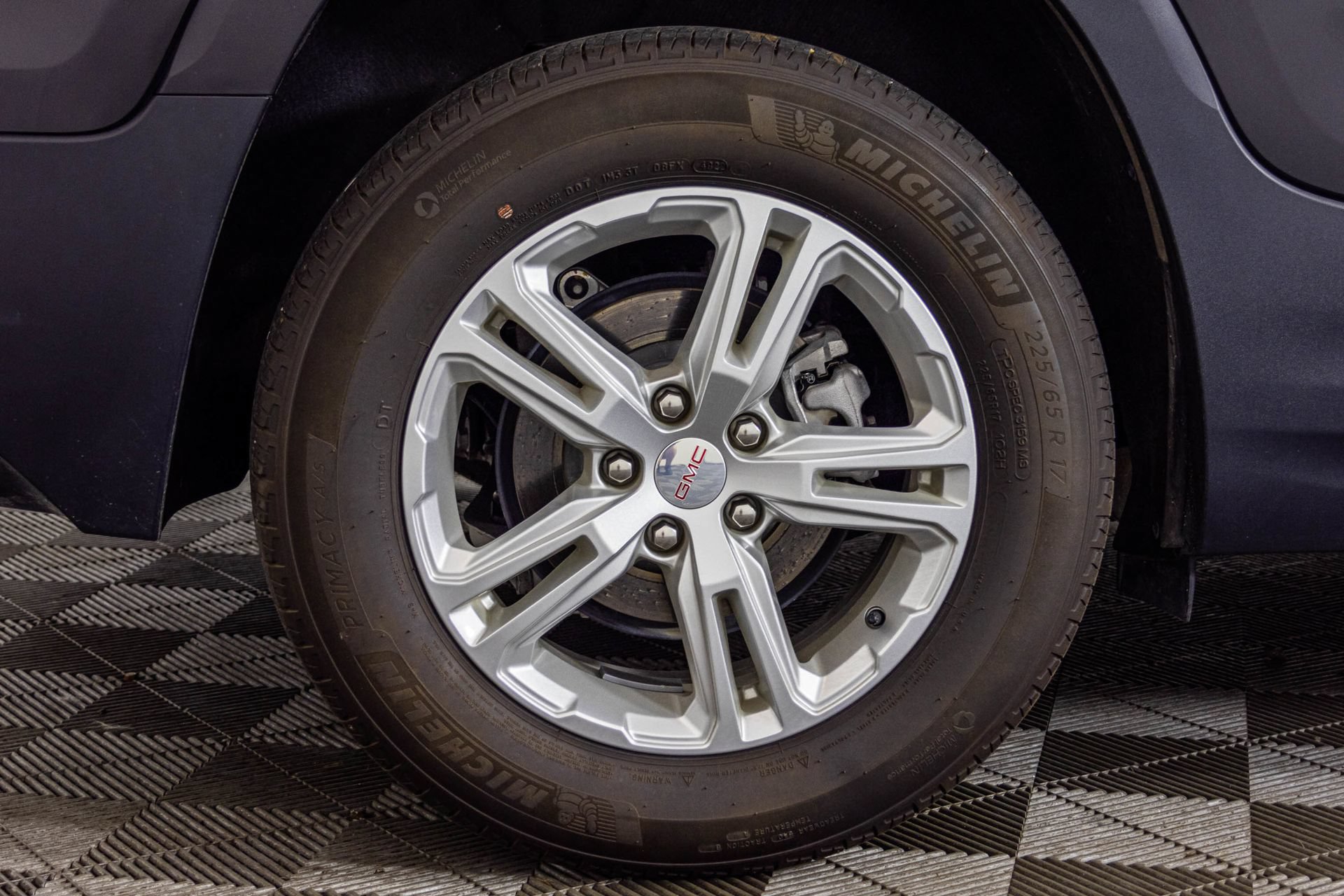 Used 2023 GMC Terrain SLE w/ Driver Convenience Package FWD image 55