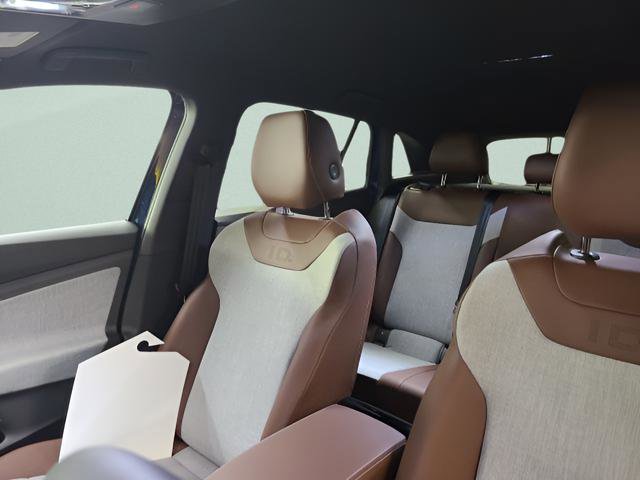 New 2025 Volkswagen ID.4 Pro image 21