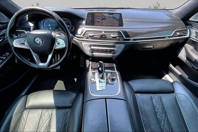 Used 2018 BMW 750i xDrive AWD/4WD image 14