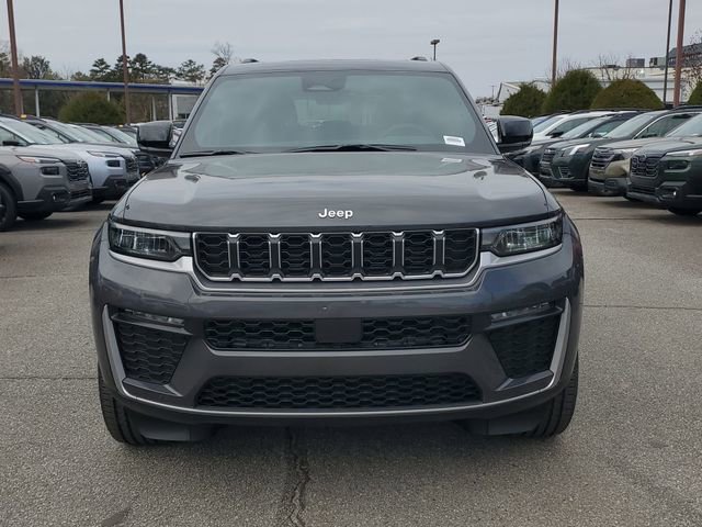 New 2026 Jeep Grand Cherokee Limited RWD image 2