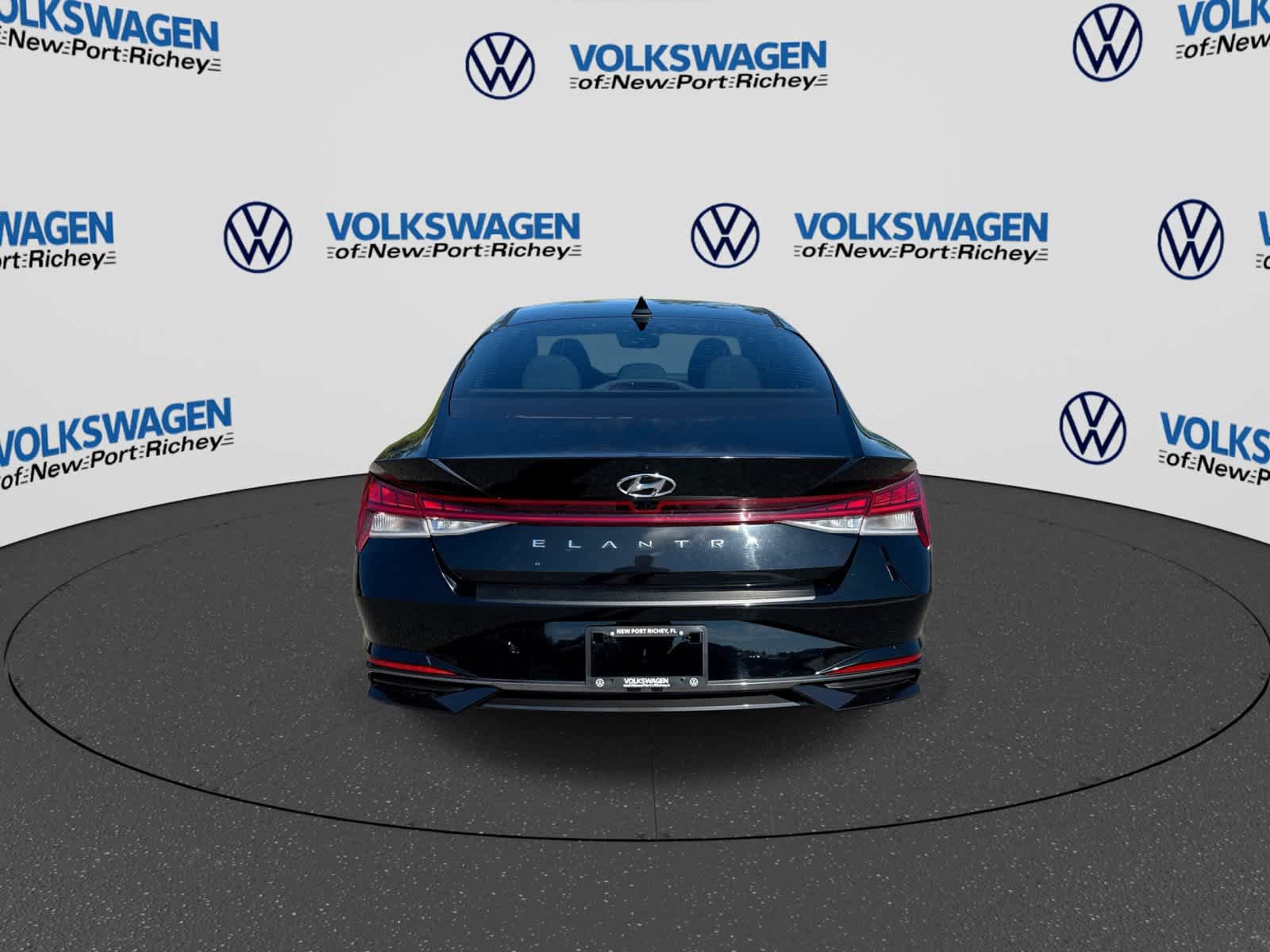 Used 2022 Hyundai Elantra SEL w/ Convenience + Premium Package FWD image 13