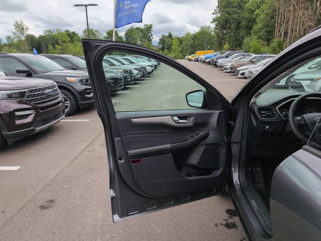 Certified 2022 Ford Escape SEL AWD/4WD image 27