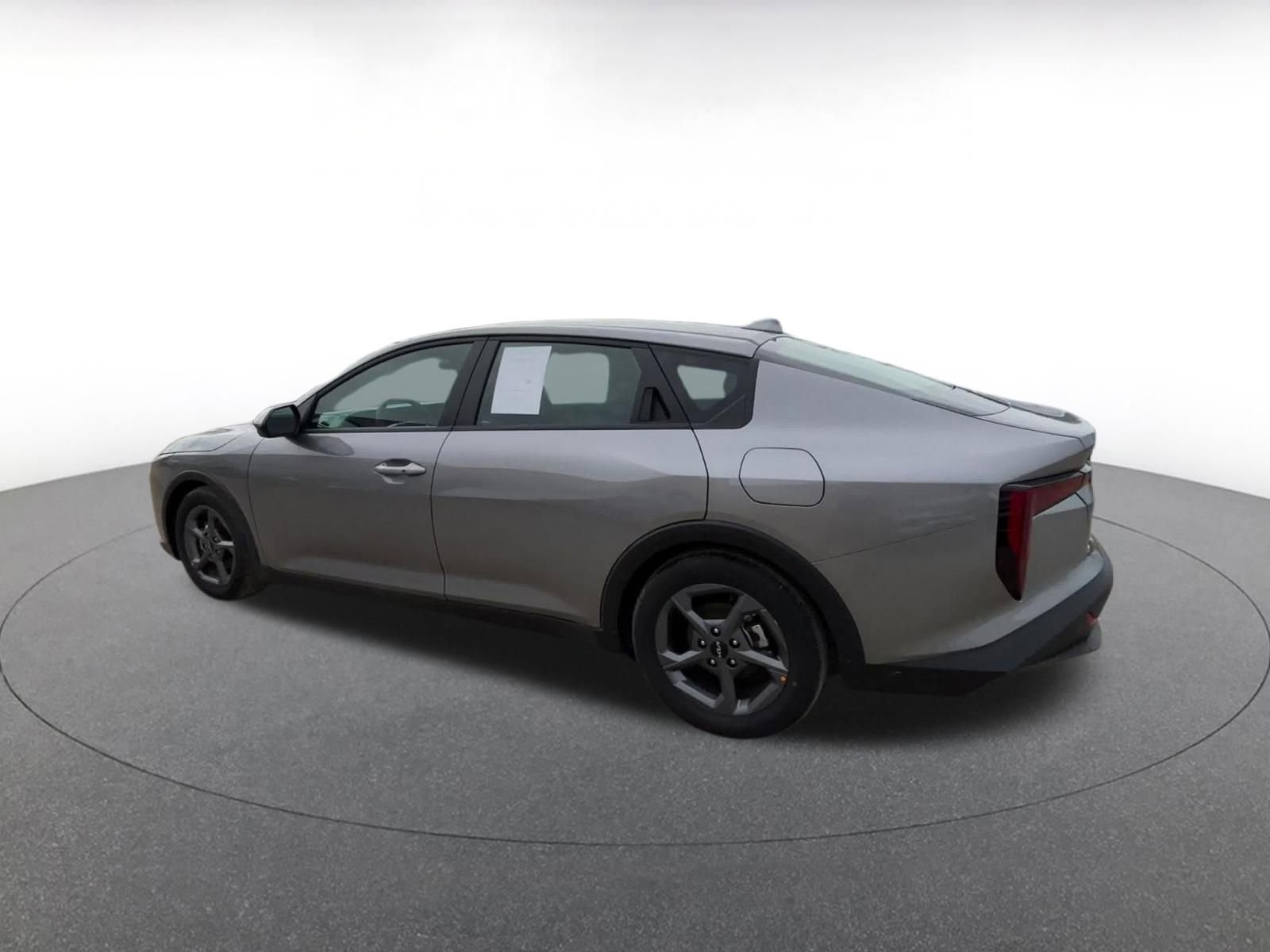 Used 2025 Kia K4 FWD image 10
