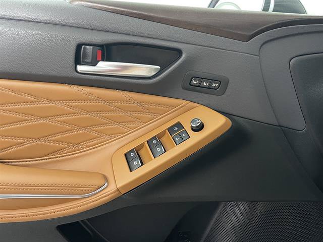 Certified 2022 Toyota Avalon Limited w/ Advanced Safety Package FWD image 17