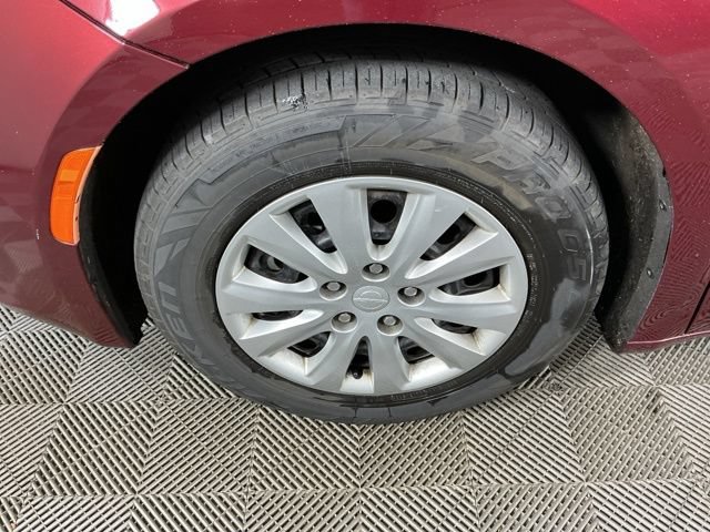 Used 2018 Chrysler Pacifica L FWD image 7
