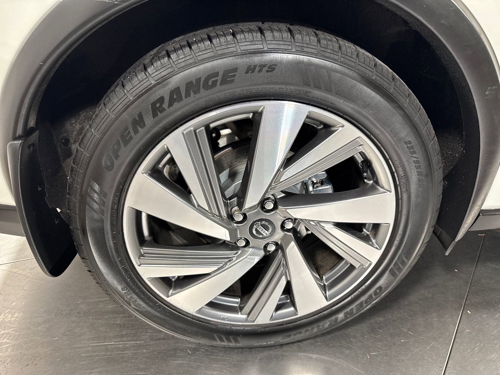 Used 2020 Nissan Murano SL w/ Cargo Package FWD image 13