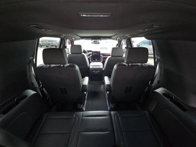Used 2026 GMC Yukon XL Denali w/ Sun & Power Step Package AWD/4WD image 15