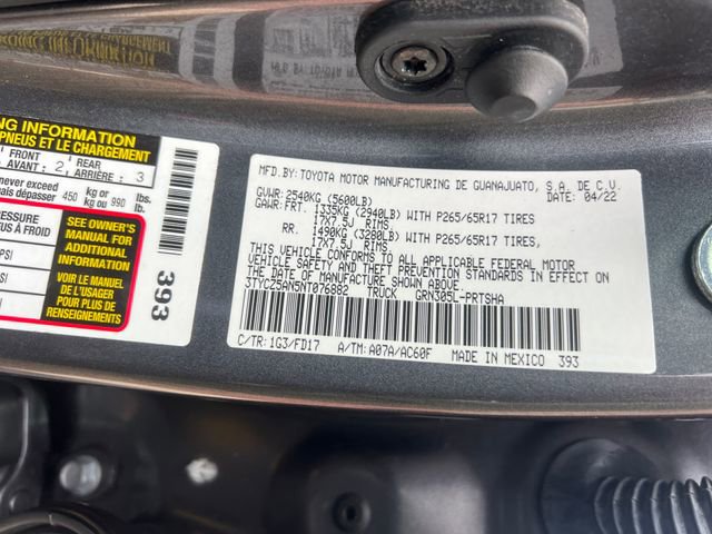 Used 2022 Toyota Tacoma TRD Sport AWD/4WD image 35