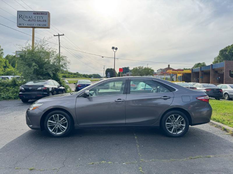 Used 2017 Toyota Camry SE FWD image 8