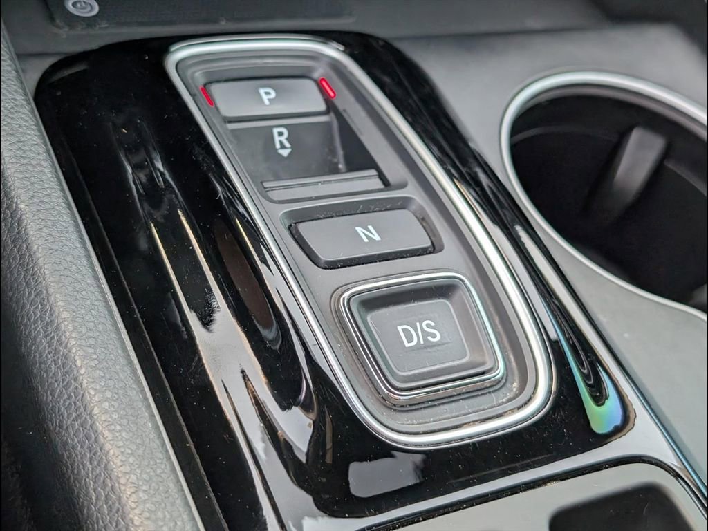 Used 2025 Honda Pilot Black Edition image 17