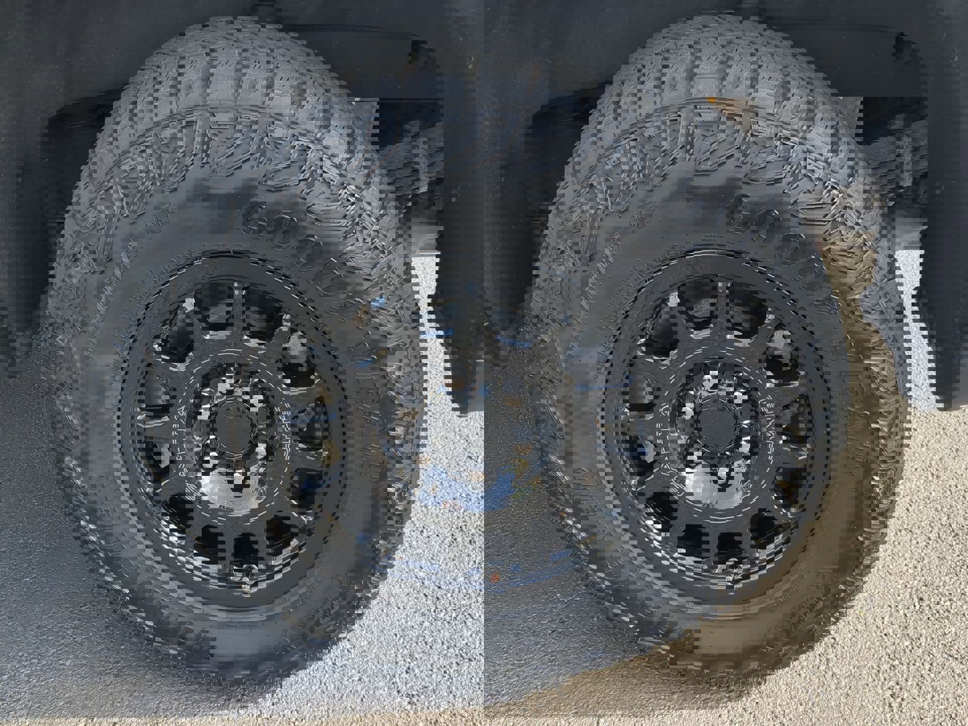 Used 2024 GMC Sierra 1500 AT4X w/ AT4X AEV Edition image 37