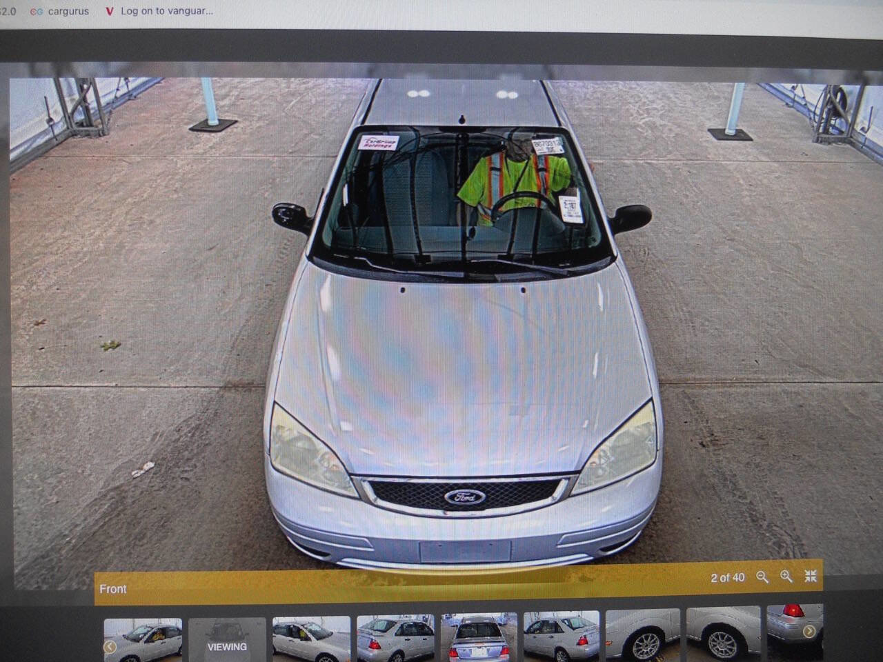 Used 2006 Ford Focus SES FWD image 2
