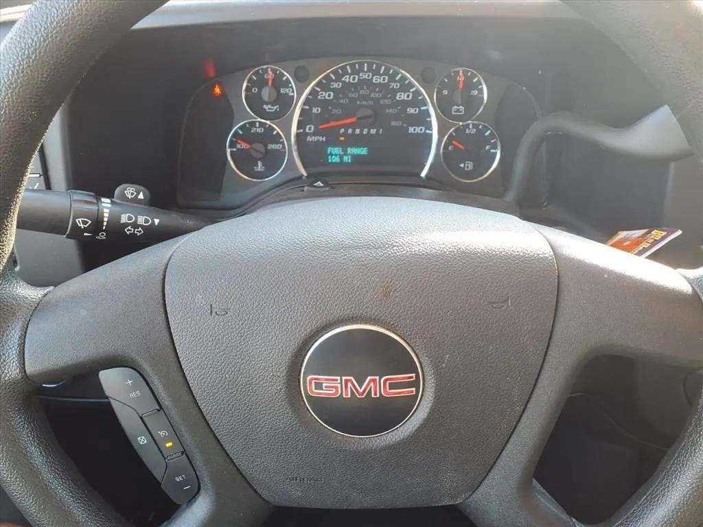 Used 2024 GMC Savana 2500 w/ Driver Convenience Package image 12