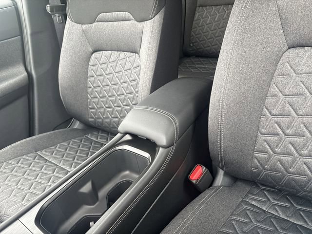 Certified 2025 Nissan Kicks SV image 21