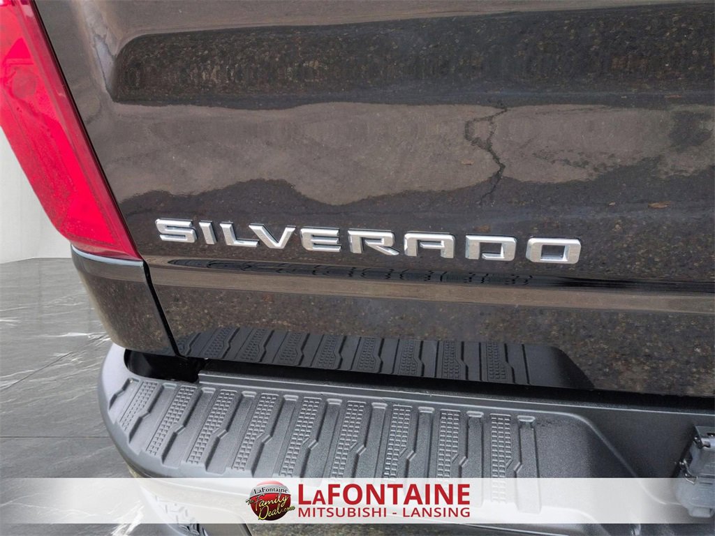 Used 2022 Chevrolet Silverado 1500 High Country w/ Technology Package image 10