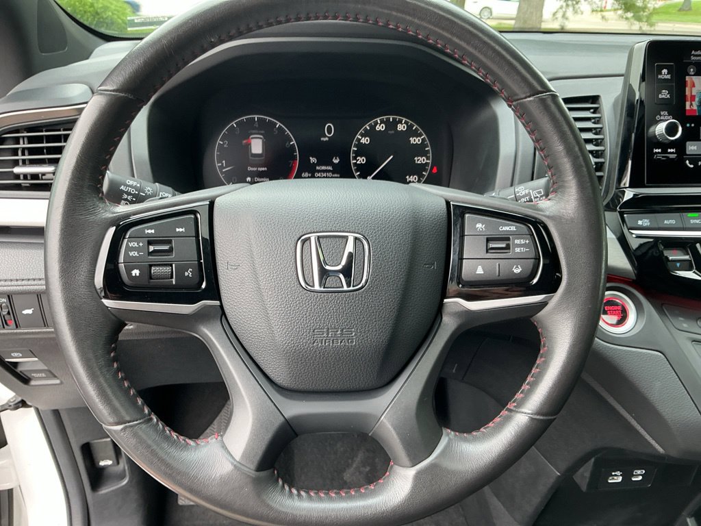 Used 2025 Honda Odyssey Sport-L image 22
