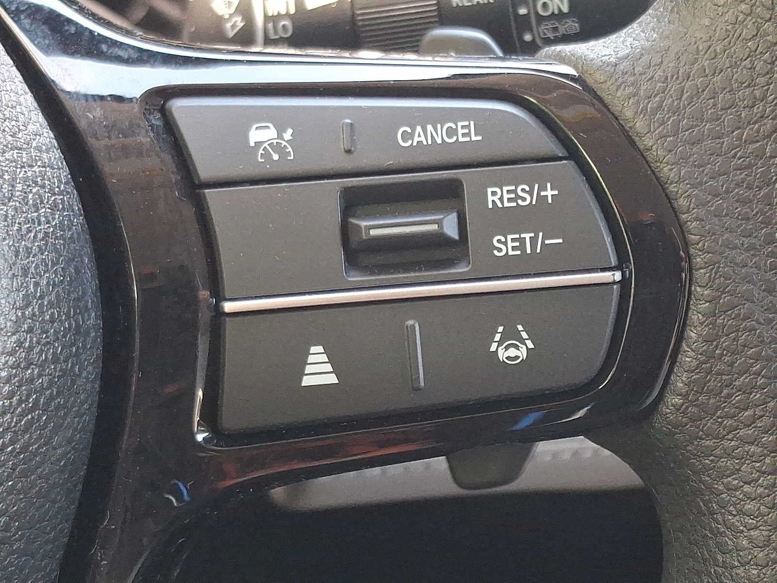 Certified 2023 Honda Pilot LX image 21