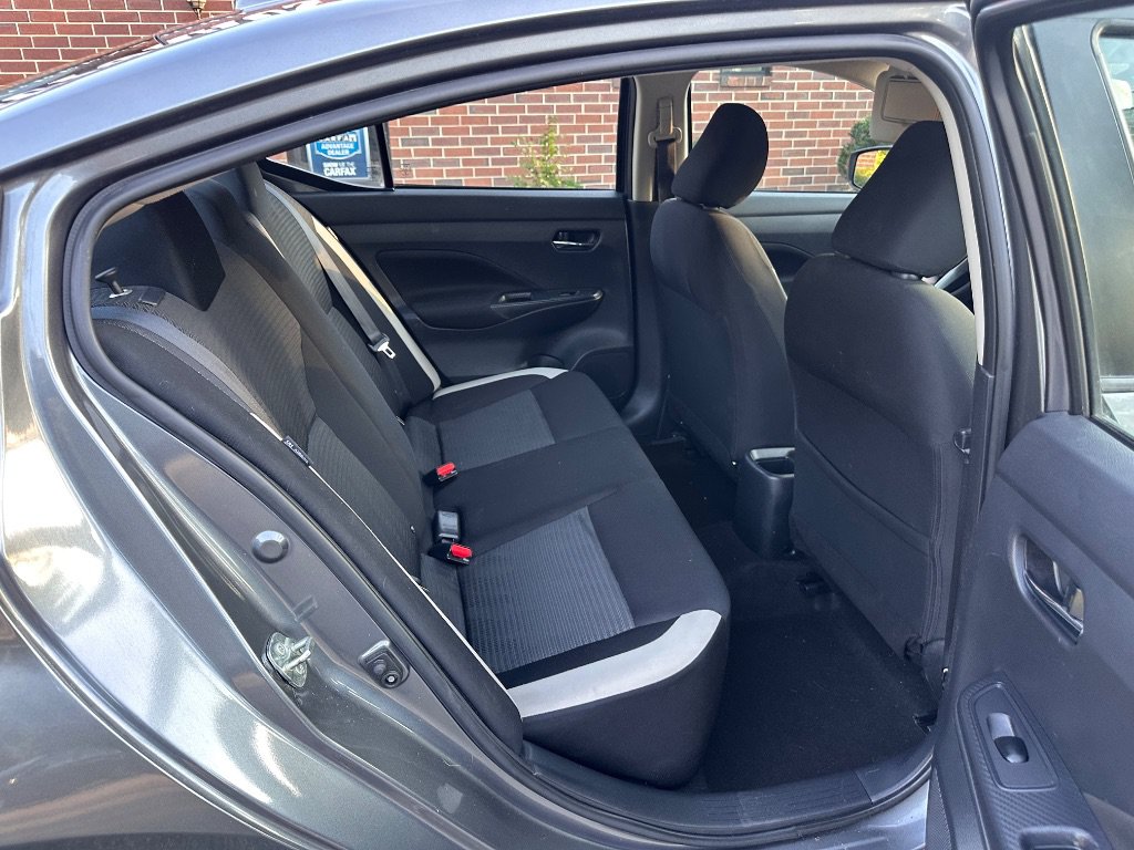 Used 2022 Nissan Versa SV FWD image 17