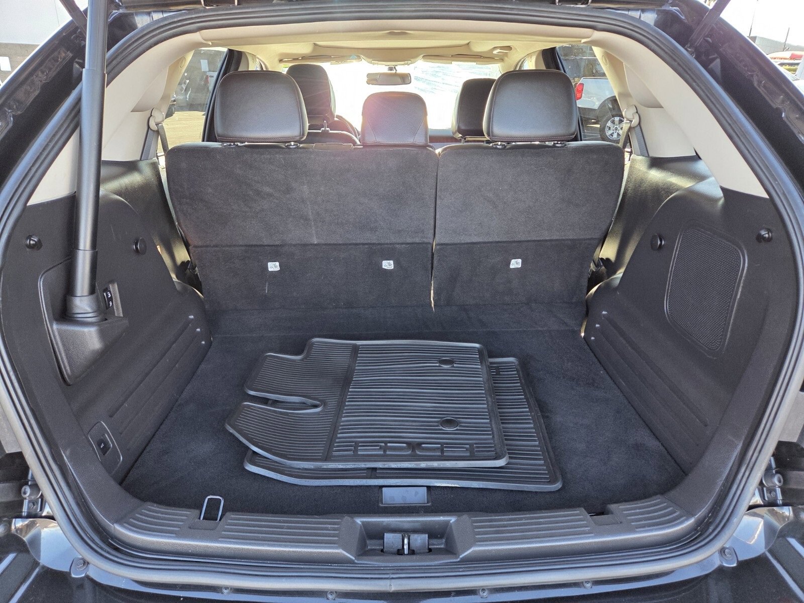 Used 2013 Ford Edge Limited image 13