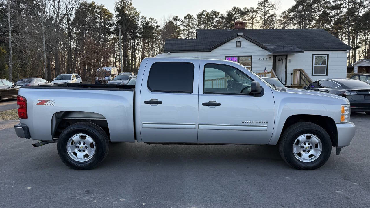 Used 2011 Chevrolet Silverado 1500 LT w/ All-Star Edition image 9