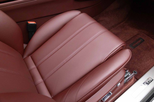 Used 2019 Bentley Bentayga image 32