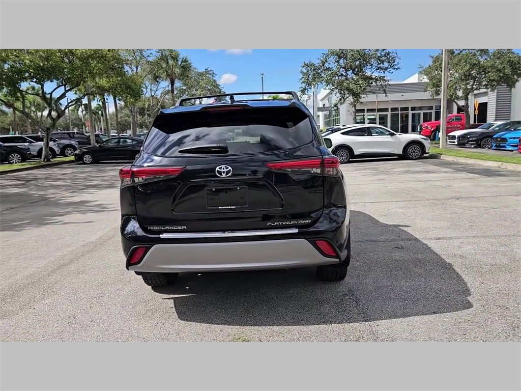 Used 2022 Toyota Highlander Platinum image 37