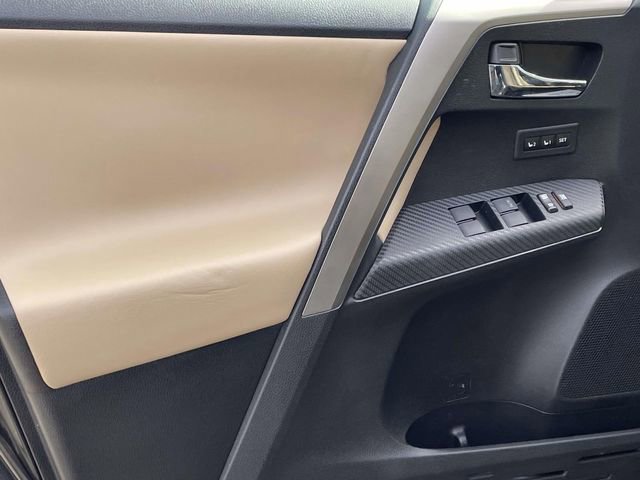 Used 2015 Toyota RAV4 Limited image 14