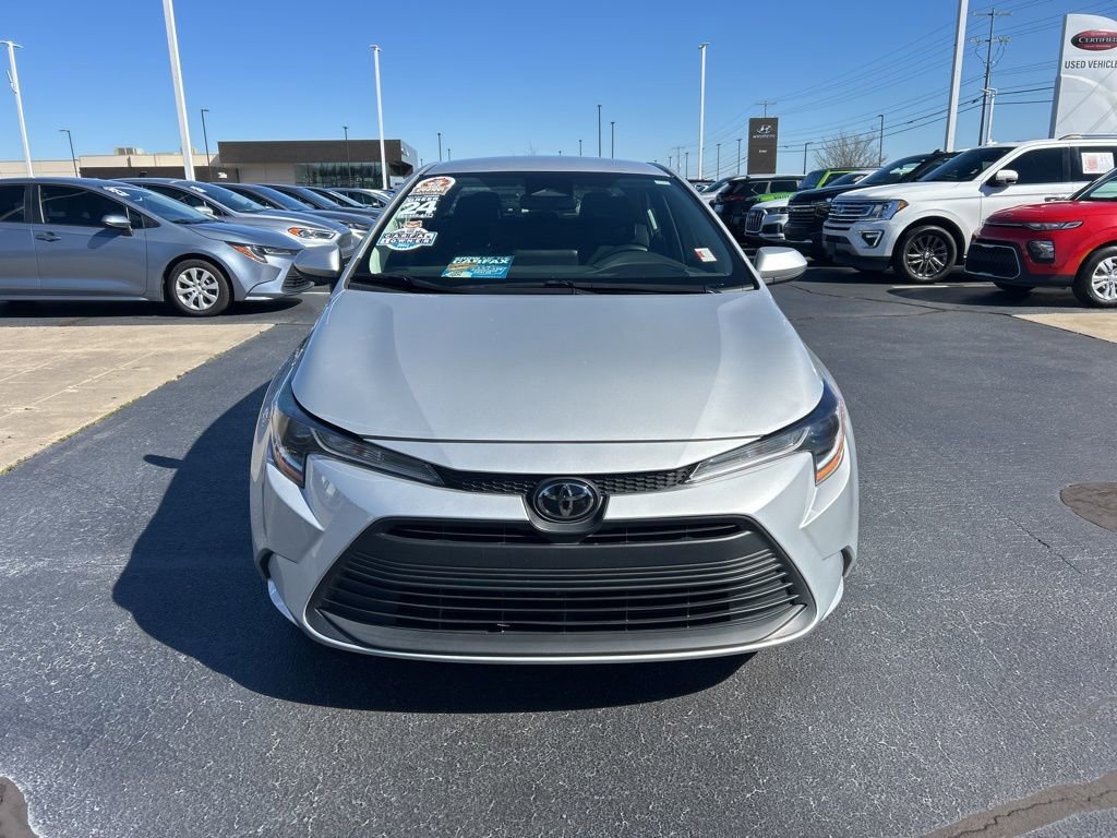 Used 2024 Toyota Corolla LE image 20
