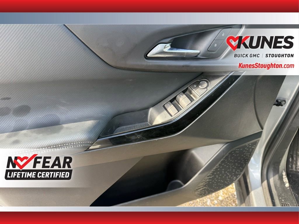 Used 2025 Chevrolet Equinox LT image 29