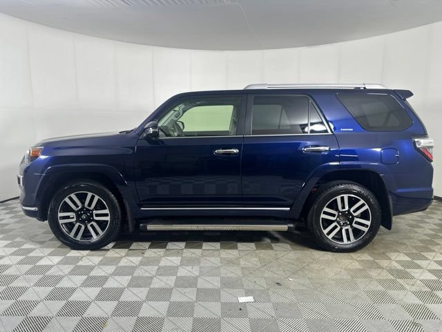 Used 2023 Toyota 4Runner Limited AWD/4WD image 4