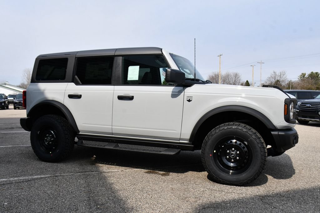 New 2026 Ford Bronco Big Bend w/ Black Diamond Package AWD/4WD image 8