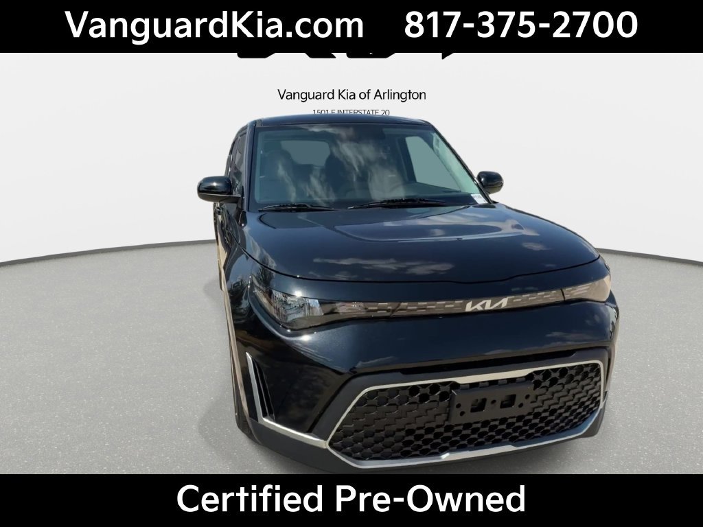 Certified 2023 Kia Soul LX FWD image 3
