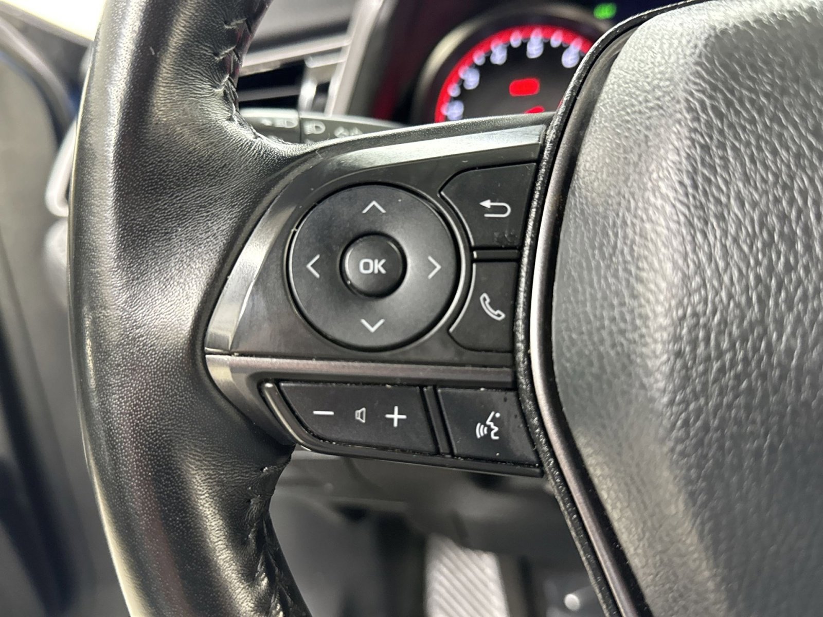 Used 2023 Toyota Camry XSE image 37