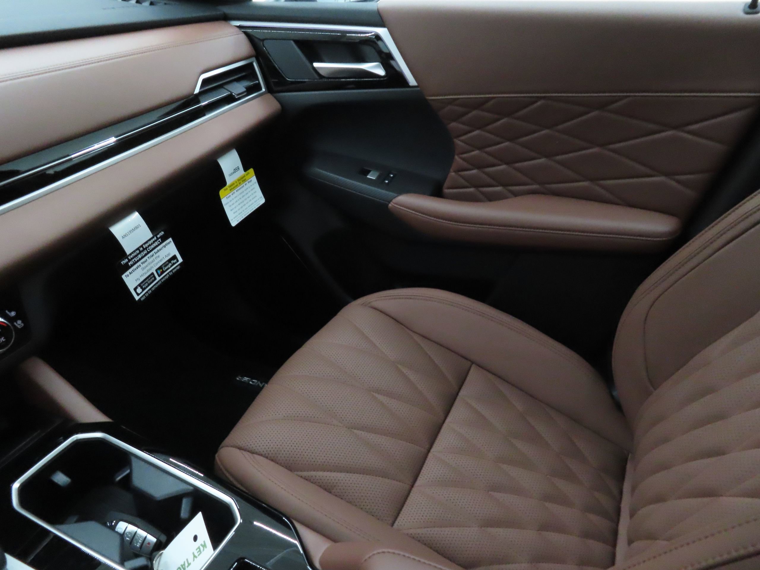 New 2026 Mitsubishi Outlander SEL image 19