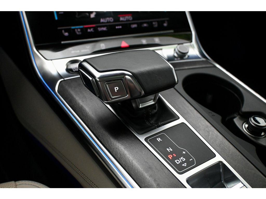 Used 2021 Audi A6 3.0T allroad Premium Plus w/ Executive Package AWD/4WD image 16