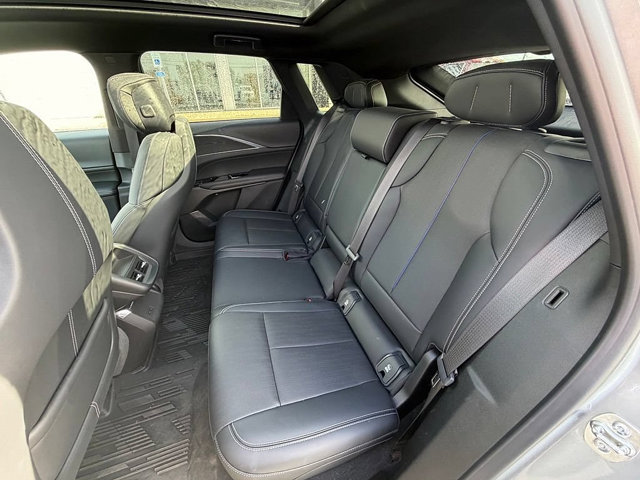 Used 2024 Cadillac Lyriq Luxury w/ LPO, Floor Liner Package AWD/4WD image 13