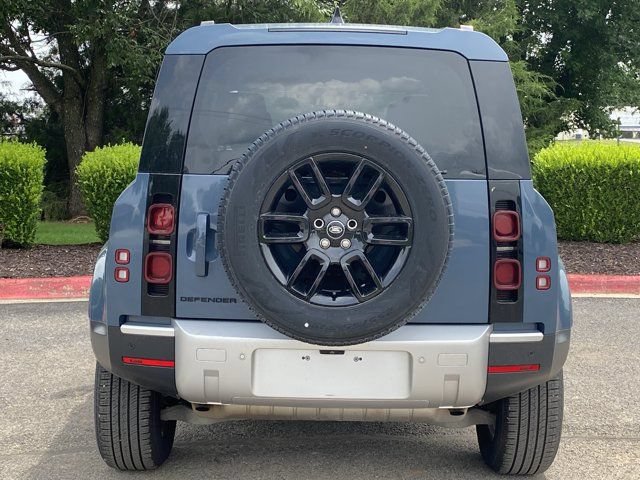 Used 2025 Land Rover Defender 110 S AWD/4WD image 5
