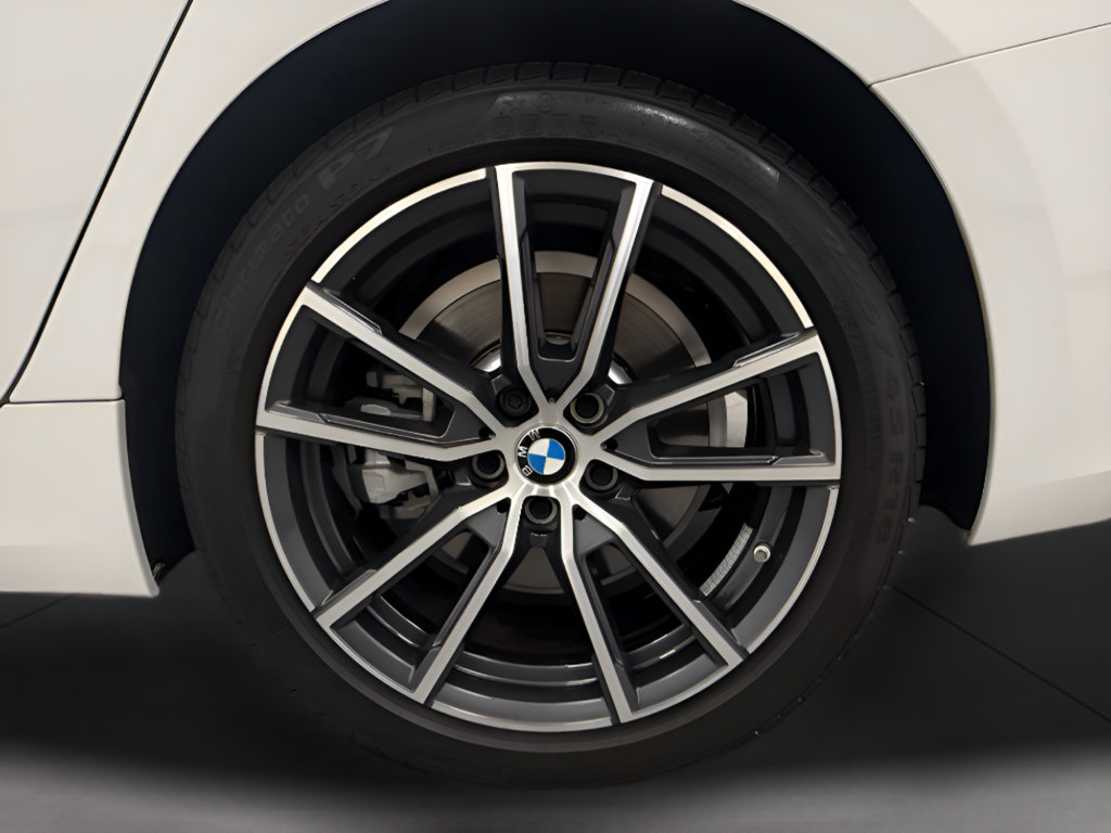 Used 2021 BMW 330i Sedan w/ Convenience Package RWD image 29